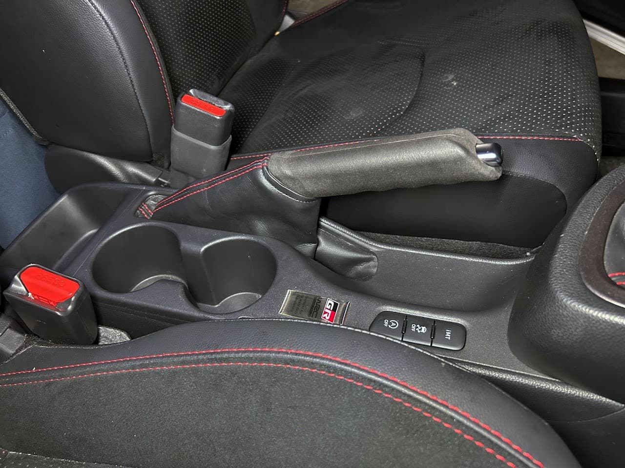 Switchable Handbrake Lever 2